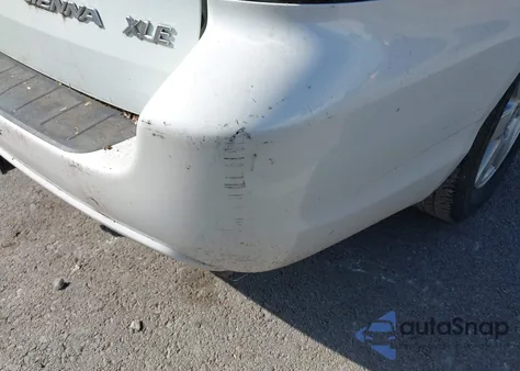 2004 Toyota Sienna Xle z USA, uszkodzony, nr VIN 5TDZA22C14S024074